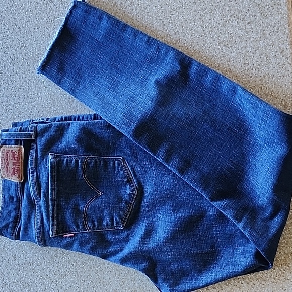 Levi's Denim - Women's Levi's 311 Shaping Skinny Rough Hem Size 32